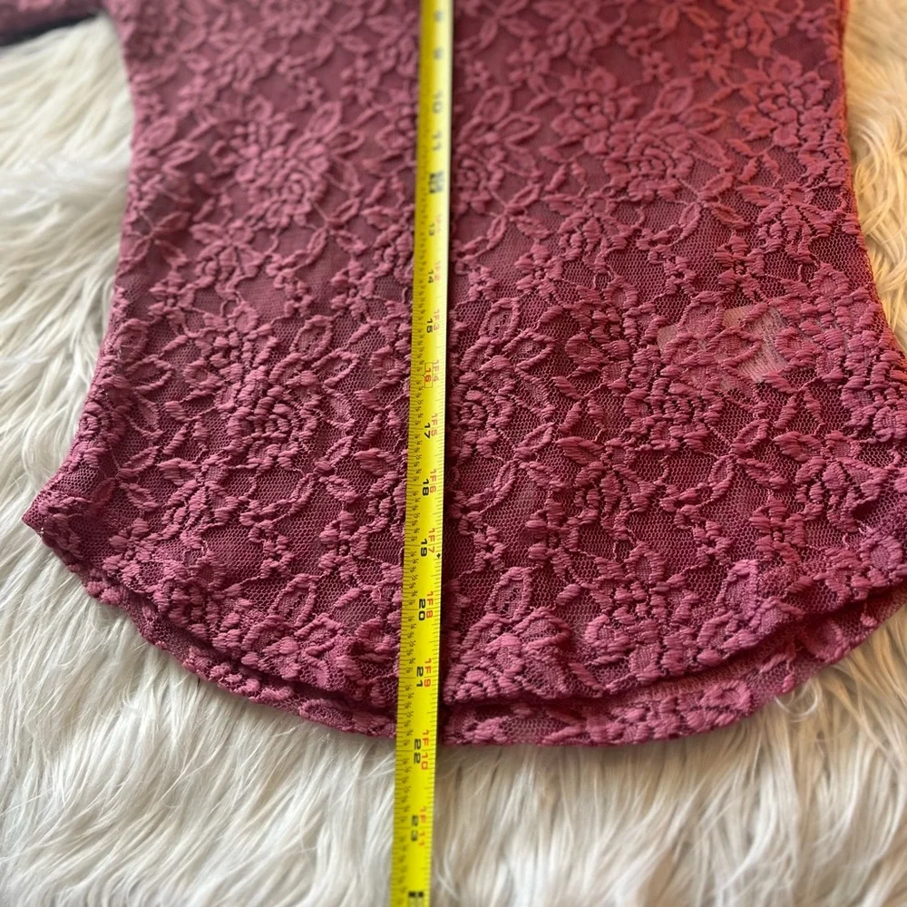 NWT’s Anthropologie sheer Lace Women's Top